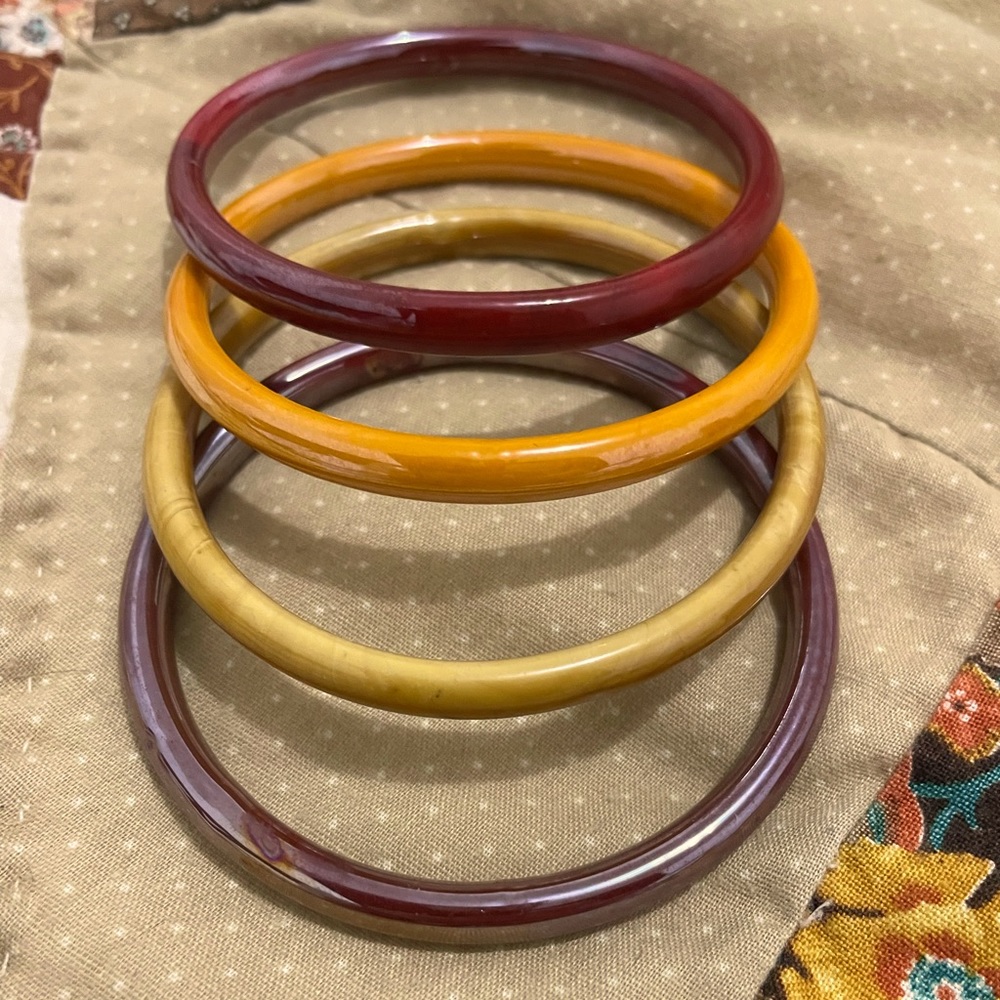 Gorgeous stackable bracelet set